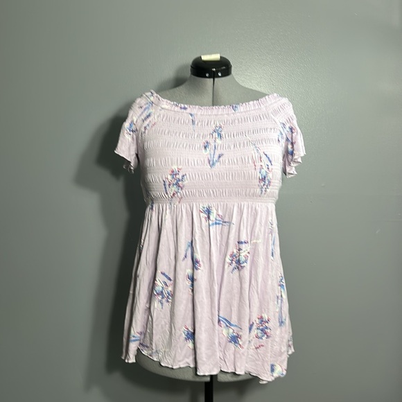 A Pea in the Pod Tops - 3 items for $30 A pea in the pod floral smocked babydoll shirt blouse maternity